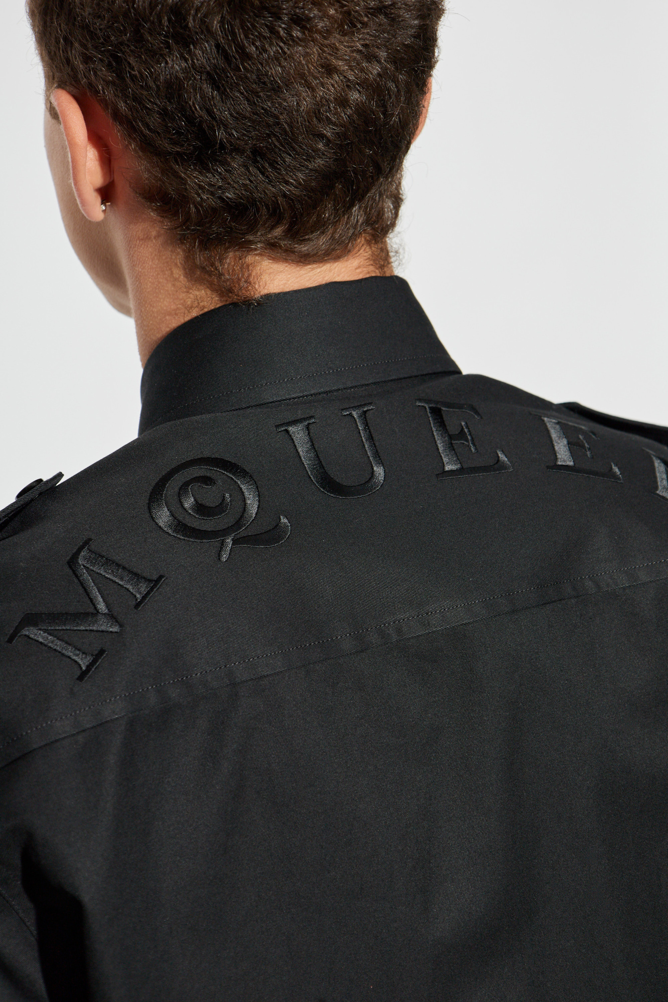 Black Shirt with epaulettes on the shoulders Alexander